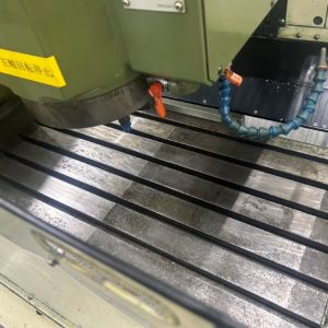 Máy phay MAKINO MSA40-30